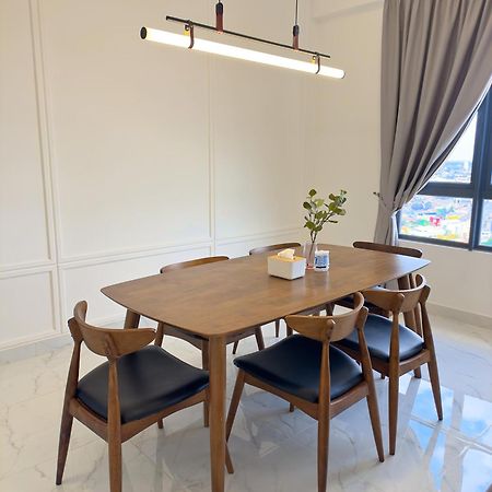 Troika Kota Bharu Penthouse Homestay Buitenkant foto