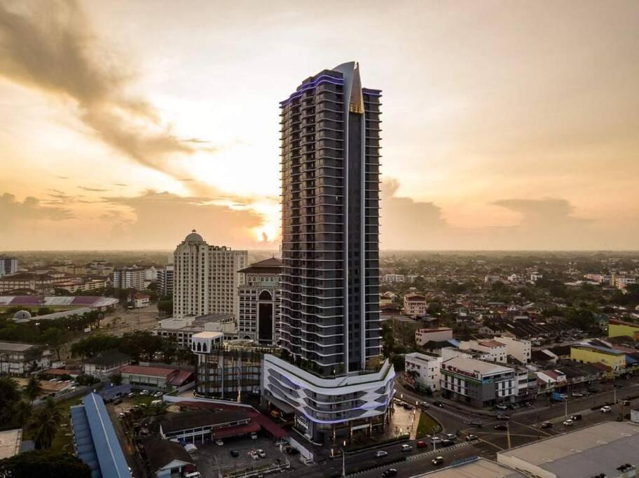 Troika Kota Bharu Penthouse Homestay Buitenkant foto