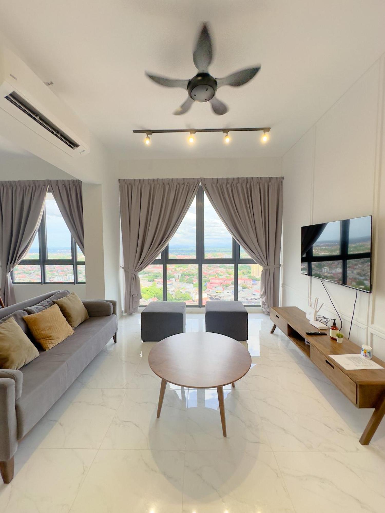 Troika Kota Bharu Penthouse Homestay Buitenkant foto
