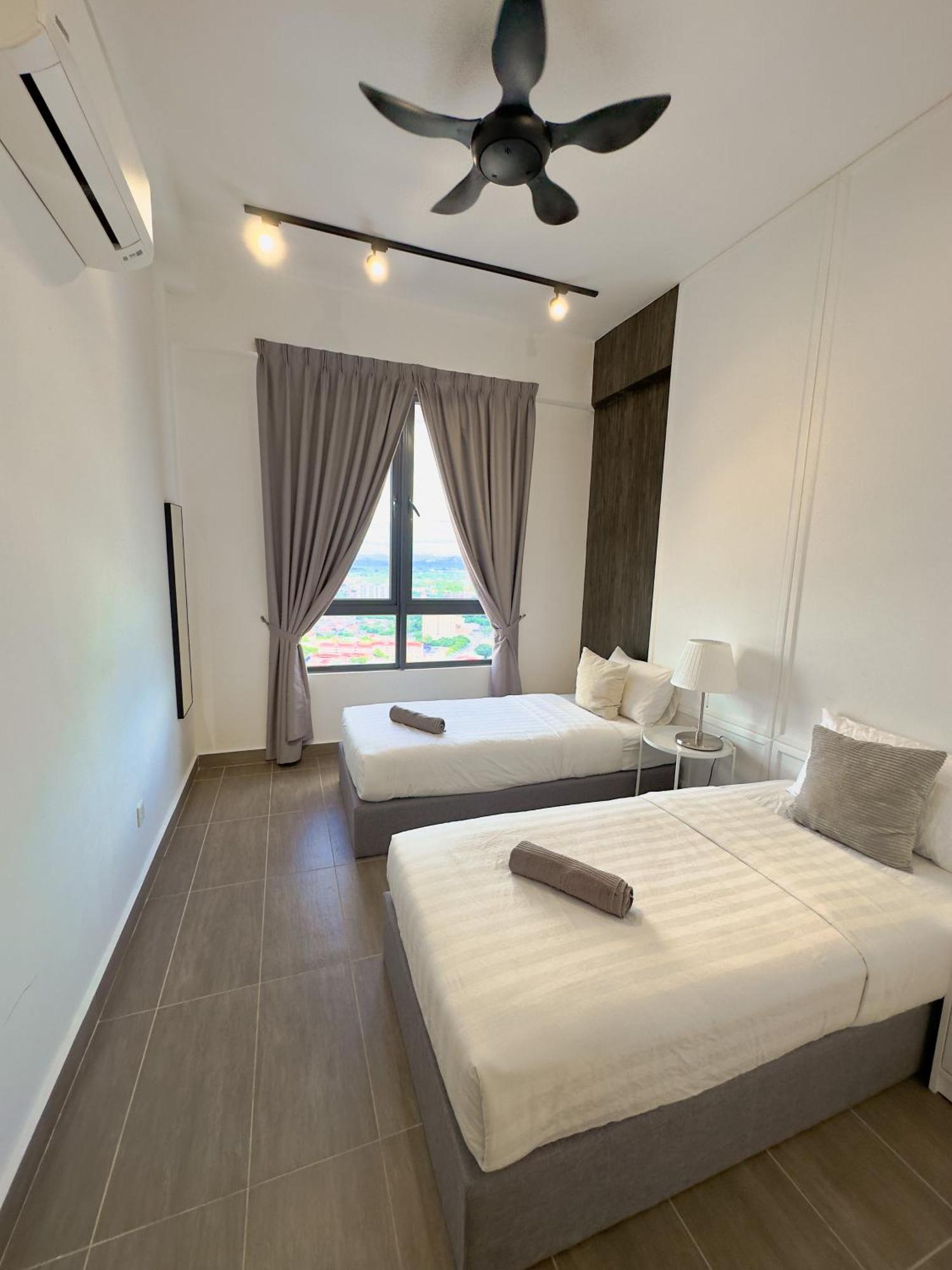 Troika Kota Bharu Penthouse Homestay Buitenkant foto
